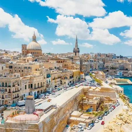 Designer's 2br - Ferries * Sliema