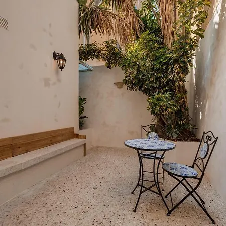 Designer's 2br - Ferries * سليمة