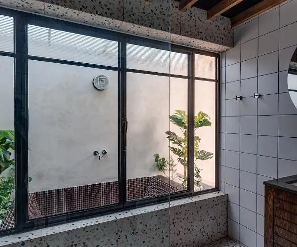 Apartament Designer's 2br - Ferries